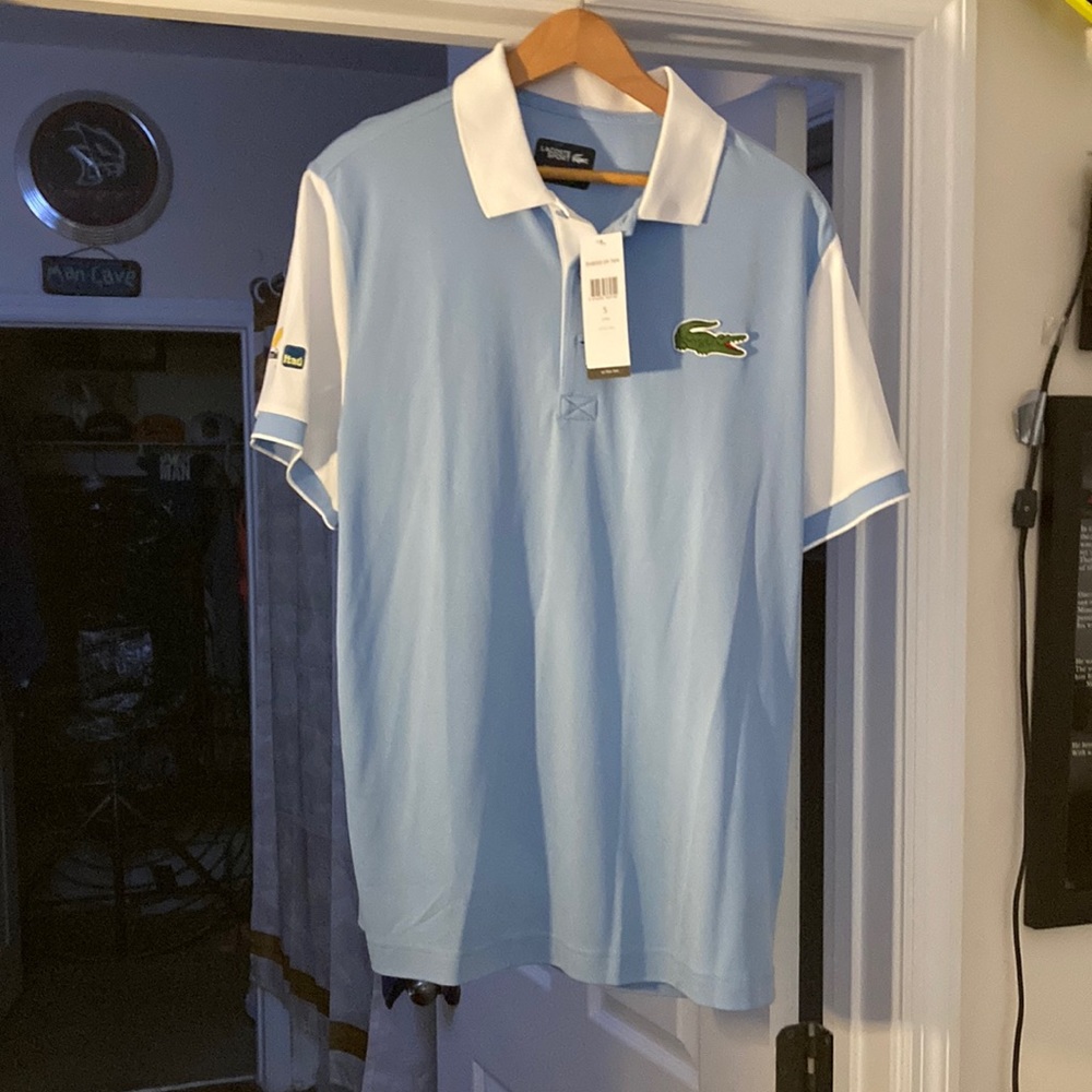 Izod  Mens L shirt Blue and white